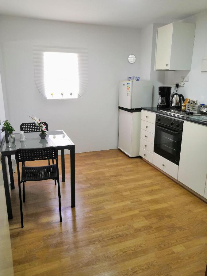 Guest Apartments ليماسول المظهر الخارجي الصورة